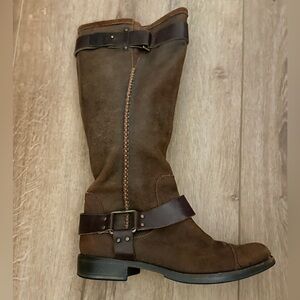 Ugg Dree women’s boots